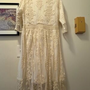 Elegant Cream Lace Dress